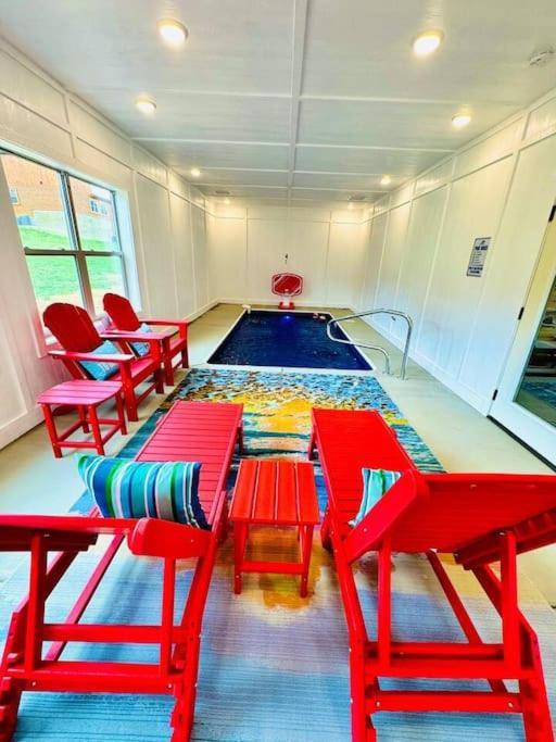 New! Indoor Pool/Ps 5/Hot Tub/Parkway Villa Pigeon Forge Eksteriør billede