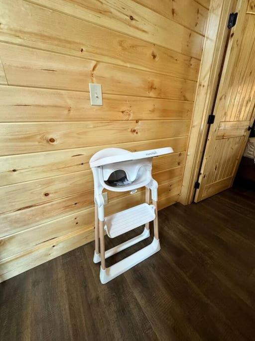 New! Indoor Pool/Ps 5/Hot Tub/Parkway Villa Pigeon Forge Eksteriør billede