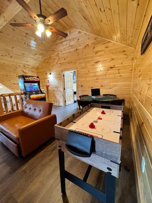 New! Indoor Pool/Ps 5/Hot Tub/Parkway Villa Pigeon Forge Eksteriør billede