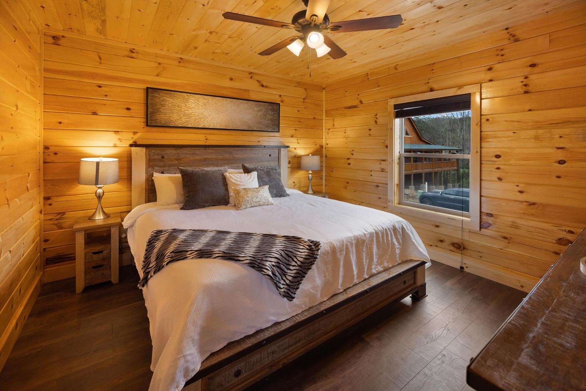 New! Indoor Pool/Ps 5/Hot Tub/Parkway Villa Pigeon Forge Eksteriør billede